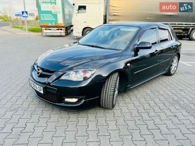 Черный Мазда 3, объемом двигателя 2.26 л и пробегом 170 тыс. км за 8000 $, фото 1 на Automoto.ua