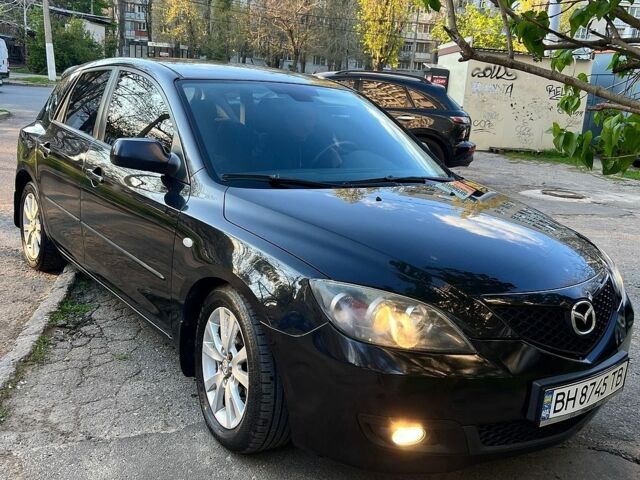 Черный Мазда 3, объемом двигателя 1.6 л и пробегом 284 тыс. км за 4800 $, фото 1 на Automoto.ua