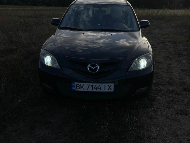 Чорний Мазда 3, об'ємом двигуна 2 л та пробігом 279 тис. км за 4700 $, фото 1 на Automoto.ua
