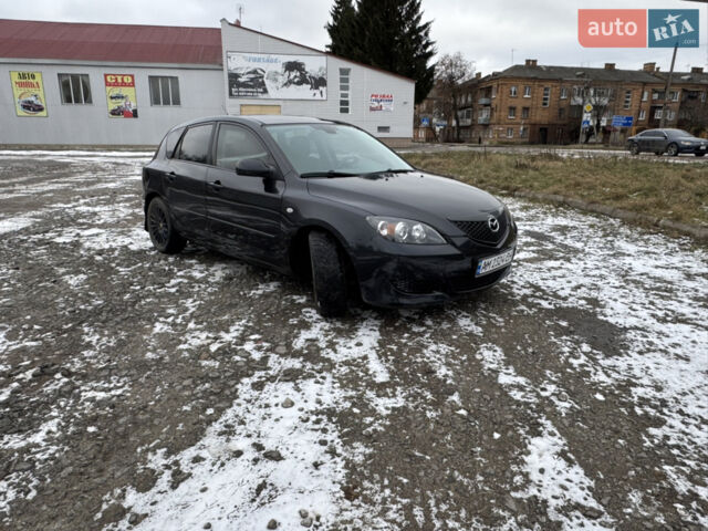 Чорний Мазда 3, об'ємом двигуна 1.6 л та пробігом 201 тис. км за 4500 $, фото 1 на Automoto.ua