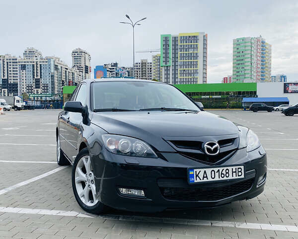 Черный Мазда 3, объемом двигателя 2 л и пробегом 200 тыс. км за 5750 $, фото 1 на Automoto.ua