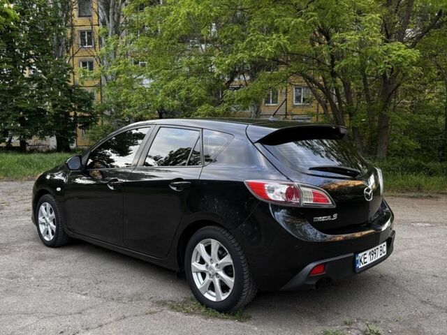 Чорний Мазда 3, об'ємом двигуна 1.6 л та пробігом 274 тис. км за 6000 $, фото 1 на Automoto.ua