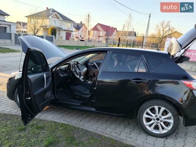 Черный Мазда 3, объемом двигателя 1.56 л и пробегом 260 тыс. км за 6500 $, фото 1 на Automoto.ua