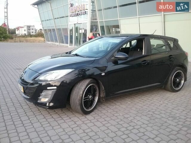 Чорний Мазда 3, об'ємом двигуна 1.6 л та пробігом 156 тис. км за 8300 $, фото 1 на Automoto.ua