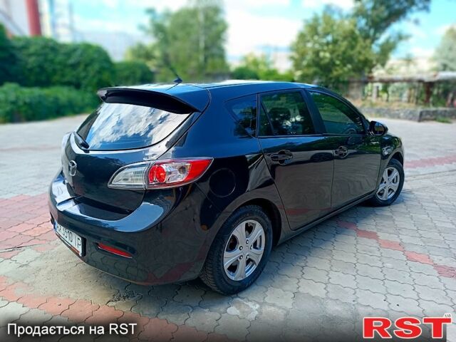 Черный Мазда 3, объемом двигателя 1.6 л и пробегом 280 тыс. км за 6800 $, фото 1 на Automoto.ua