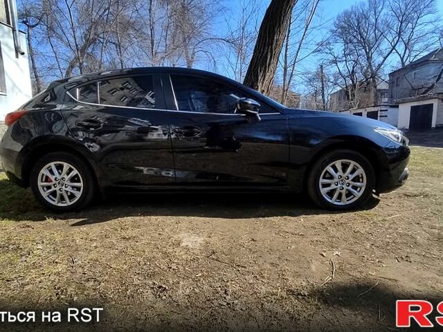 Черный Мазда 3, объемом двигателя 2.2 л и пробегом 226 тыс. км за 8500 $, фото 1 на Automoto.ua