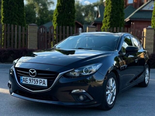 Черный Мазда 3, объемом двигателя 2 л и пробегом 183 тыс. км за 9500 $, фото 1 на Automoto.ua