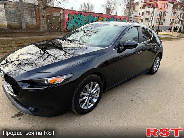 Черный Мазда 3, объемом двигателя 2 л и пробегом 69 тыс. км за 15900 $, фото 1 на Automoto.ua