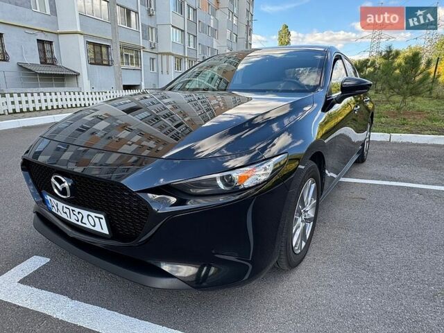 Черный Мазда 3, объемом двигателя 2 л и пробегом 73 тыс. км за 15500 $, фото 1 на Automoto.ua
