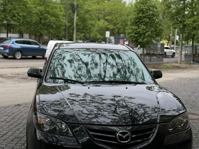 Чорний Мазда 3, об'ємом двигуна 2 л та пробігом 295 тис. км за 4200 $, фото 1 на Automoto.ua