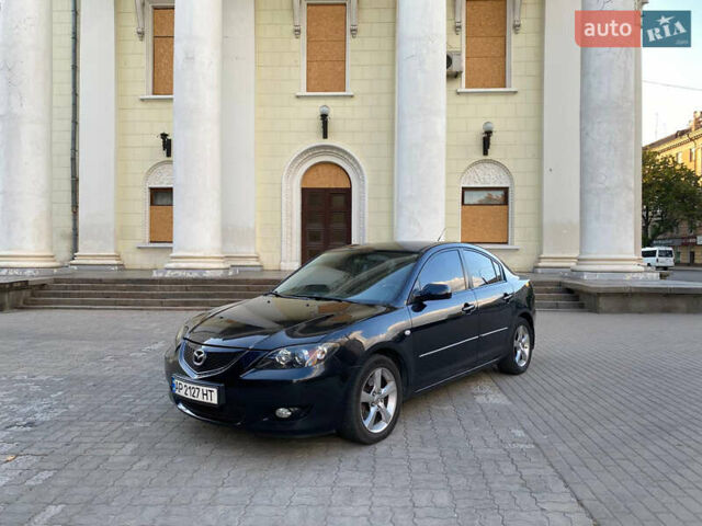 Черный Мазда 3, объемом двигателя 2 л и пробегом 300 тыс. км за 5200 $, фото 1 на Automoto.ua