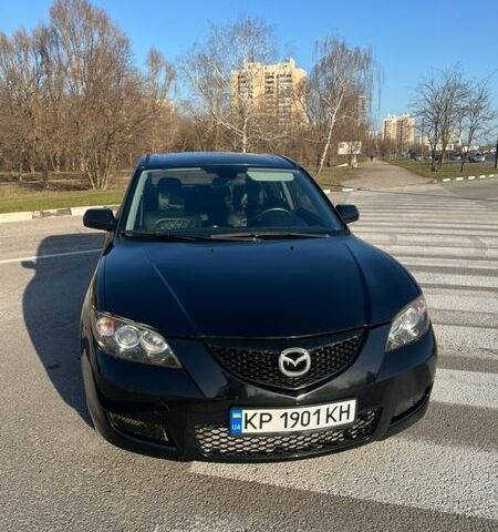 Черный Мазда 3, объемом двигателя 1.6 л и пробегом 235 тыс. км за 5500 $, фото 1 на Automoto.ua