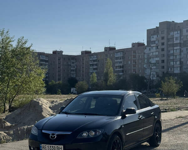 Черный Мазда 3, объемом двигателя 1.6 л и пробегом 200 тыс. км за 5900 $, фото 1 на Automoto.ua