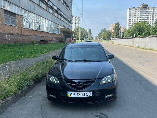 Черный Мазда 3, объемом двигателя 2 л и пробегом 286 тыс. км за 3800 $, фото 1 на Automoto.ua