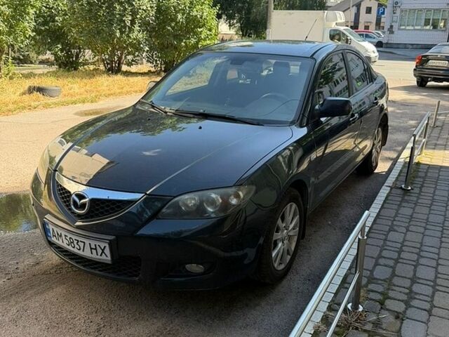 Черный Мазда 3, объемом двигателя 1.6 л и пробегом 238 тыс. км за 5000 $, фото 1 на Automoto.ua
