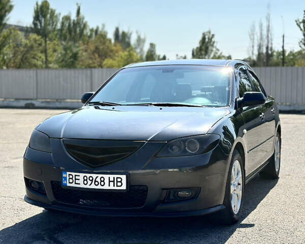 Чорний Мазда 3, об'ємом двигуна 2 л та пробігом 230 тис. км за 6800 $, фото 1 на Automoto.ua