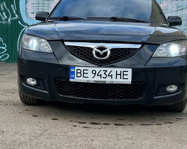 Черный Мазда 3, объемом двигателя 1.6 л и пробегом 268 тыс. км за 5400 $, фото 1 на Automoto.ua