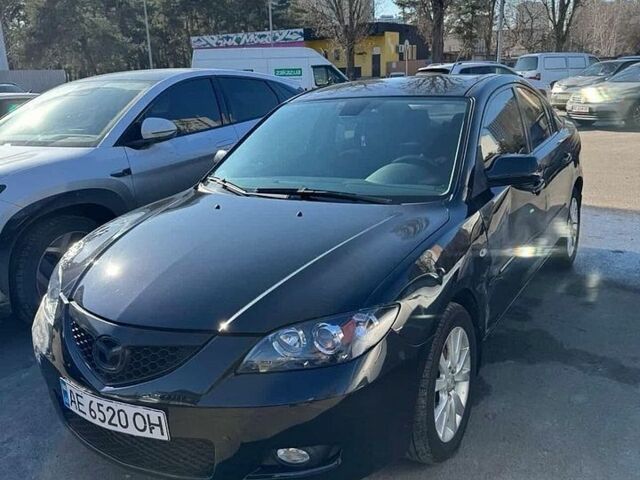 Черный Мазда 3, объемом двигателя 1.6 л и пробегом 236 тыс. км за 2999 $, фото 1 на Automoto.ua