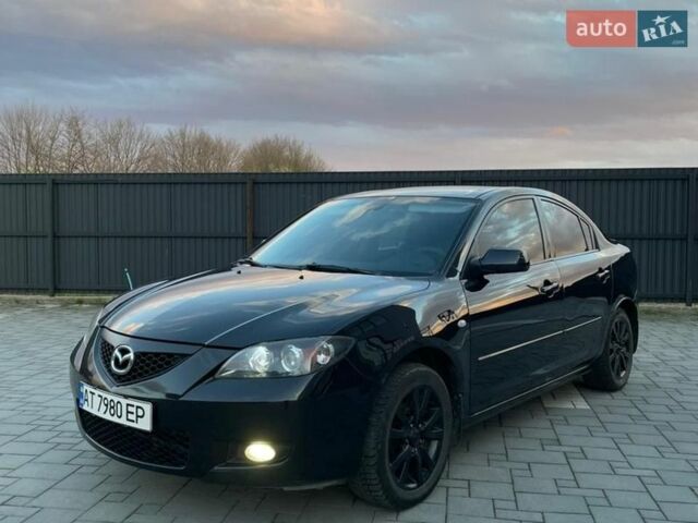 Черный Мазда 3, объемом двигателя 2 л и пробегом 250 тыс. км за 5500 $, фото 1 на Automoto.ua