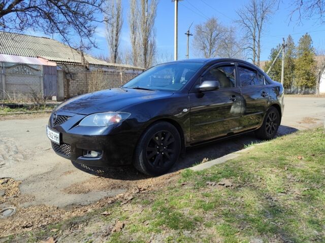 Черный Мазда 3, объемом двигателя 1.6 л и пробегом 302 тыс. км за 4700 $, фото 1 на Automoto.ua