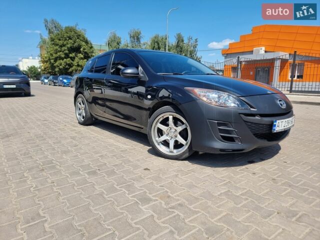Чорний Мазда 3, об'ємом двигуна 2.2 л та пробігом 300 тис. км за 5600 $, фото 1 на Automoto.ua