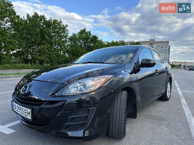 Черный Мазда 3, объемом двигателя 2 л и пробегом 187 тыс. км за 7200 $, фото 1 на Automoto.ua