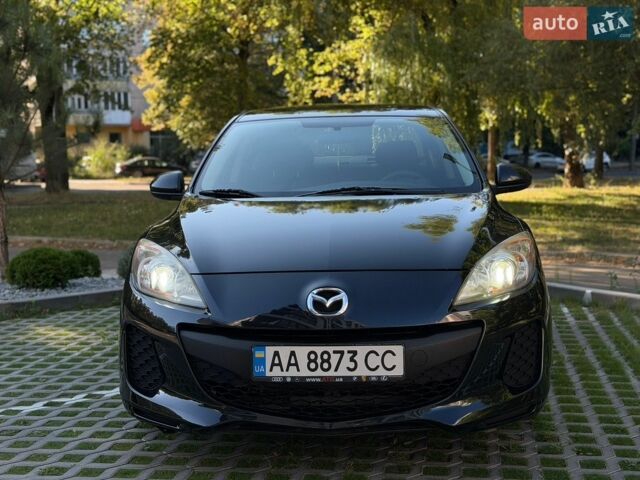 Черный Мазда 3, объемом двигателя 2 л и пробегом 175 тыс. км за 6000 $, фото 1 на Automoto.ua