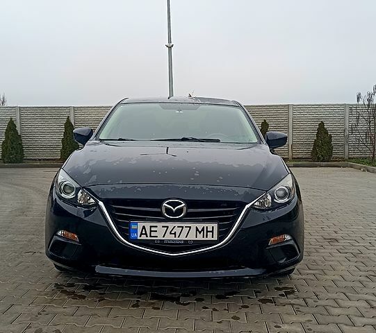 Черный Мазда 3, объемом двигателя 2 л и пробегом 163 тыс. км за 10399 $, фото 1 на Automoto.ua