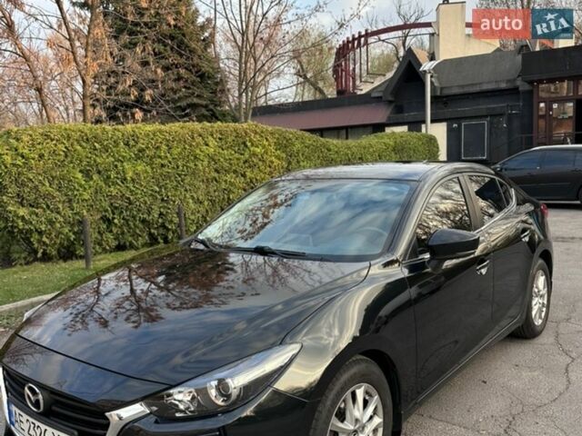 Черный Мазда 3, объемом двигателя 1.5 л и пробегом 116 тыс. км за 14500 $, фото 1 на Automoto.ua