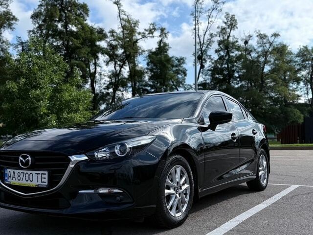 Черный Мазда 3, объемом двигателя 1.5 л и пробегом 86 тыс. км за 14860 $, фото 1 на Automoto.ua