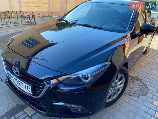 Чорний Мазда 3, об'ємом двигуна 1.5 л та пробігом 44 тис. км за 16000 $, фото 1 на Automoto.ua