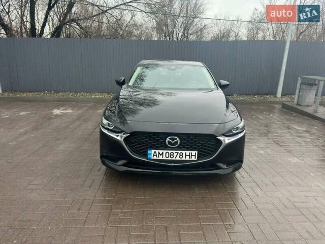 Черный Мазда 3, объемом двигателя 2 л и пробегом 32 тыс. км за 14999 $, фото 1 на Automoto.ua