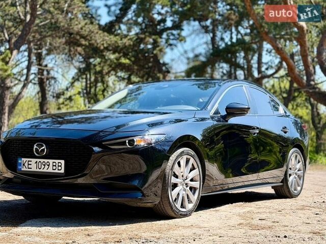 Черный Мазда 3, объемом двигателя 2.49 л и пробегом 94 тыс. км за 18200 $, фото 1 на Automoto.ua