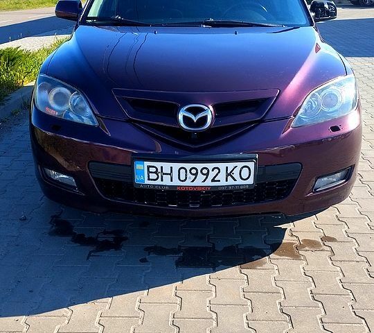 Фиолетовый Мазда 3, объемом двигателя 2 л и пробегом 292 тыс. км за 4200 $, фото 1 на Automoto.ua