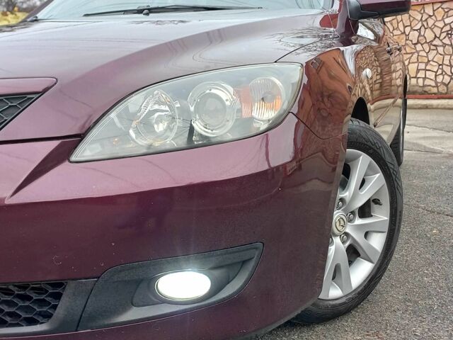 Фиолетовый Мазда 3, объемом двигателя 2 л и пробегом 212 тыс. км за 4750 $, фото 1 на Automoto.ua