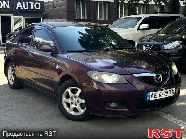 Фиолетовый Мазда 3, объемом двигателя 1.6 л и пробегом 294 тыс. км за 4999 $, фото 1 на Automoto.ua