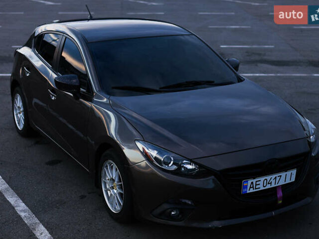 Коричневый Мазда 3, объемом двигателя 2 л и пробегом 196 тыс. км за 9000 $, фото 1 на Automoto.ua