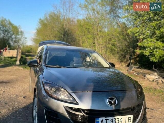 Коричневый Мазда 3, объемом двигателя 1.6 л и пробегом 230 тыс. км за 5300 $, фото 1 на Automoto.ua