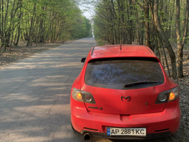 Красный Мазда 3, объемом двигателя 2 л и пробегом 380 тыс. км за 4500 $, фото 1 на Automoto.ua