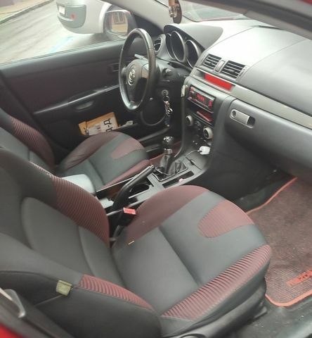 Червоний Мазда 3, об'ємом двигуна 2 л та пробігом 248 тис. км за 4900 $, фото 1 на Automoto.ua