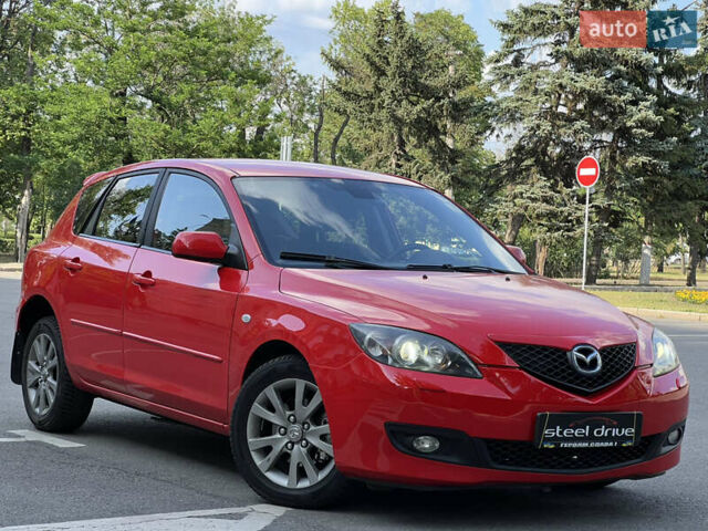 Красный Мазда 3, объемом двигателя 1.6 л и пробегом 220 тыс. км за 5799 $, фото 1 на Automoto.ua