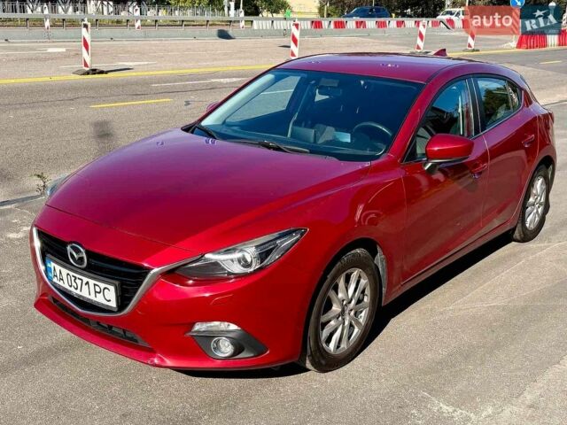 Красный Мазда 3, объемом двигателя 1.5 л и пробегом 186 тыс. км за 12000 $, фото 1 на Automoto.ua