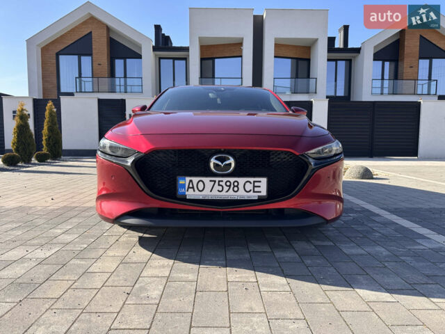 Красный Мазда 3, объемом двигателя 1.5 л и пробегом 114 тыс. км за 17400 $, фото 1 на Automoto.ua