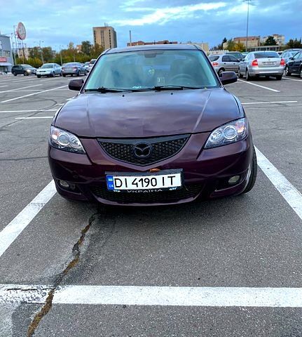 Червоний Мазда 3, об'ємом двигуна 1.6 л та пробігом 300 тис. км за 4500 $, фото 1 на Automoto.ua