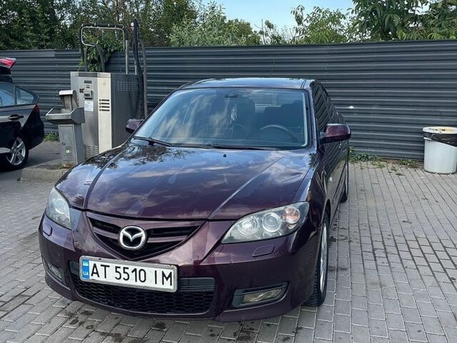 Красный Мазда 3, объемом двигателя 2 л и пробегом 301 тыс. км за 3300 $, фото 1 на Automoto.ua