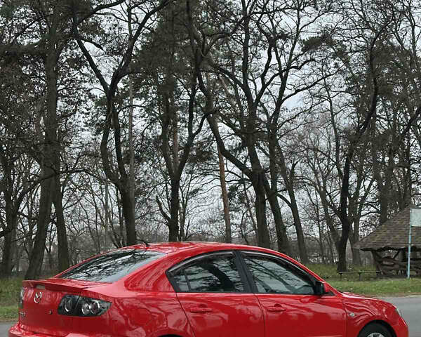 Красный Мазда 3, объемом двигателя 1.6 л и пробегом 188 тыс. км за 5600 $, фото 1 на Automoto.ua