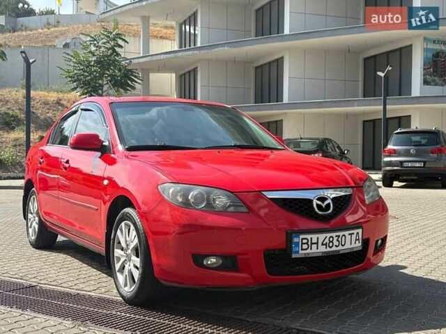 Красный Мазда 3, объемом двигателя 2 л и пробегом 240 тыс. км за 4700 $, фото 1 на Automoto.ua