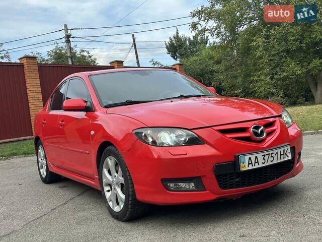 Красный Мазда 3, объемом двигателя 2 л и пробегом 300 тыс. км за 3900 $, фото 1 на Automoto.ua