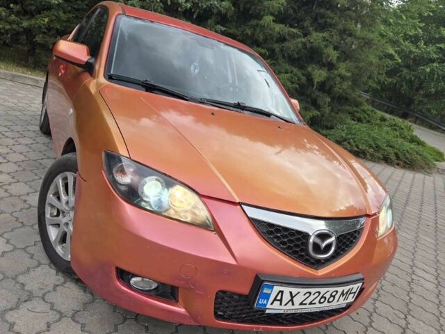 Красный Мазда 3, объемом двигателя 2 л и пробегом 300 тыс. км за 3320 $, фото 1 на Automoto.ua