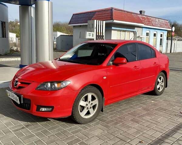 Красный Мазда 3, объемом двигателя 2 л и пробегом 160 тыс. км за 5300 $, фото 1 на Automoto.ua